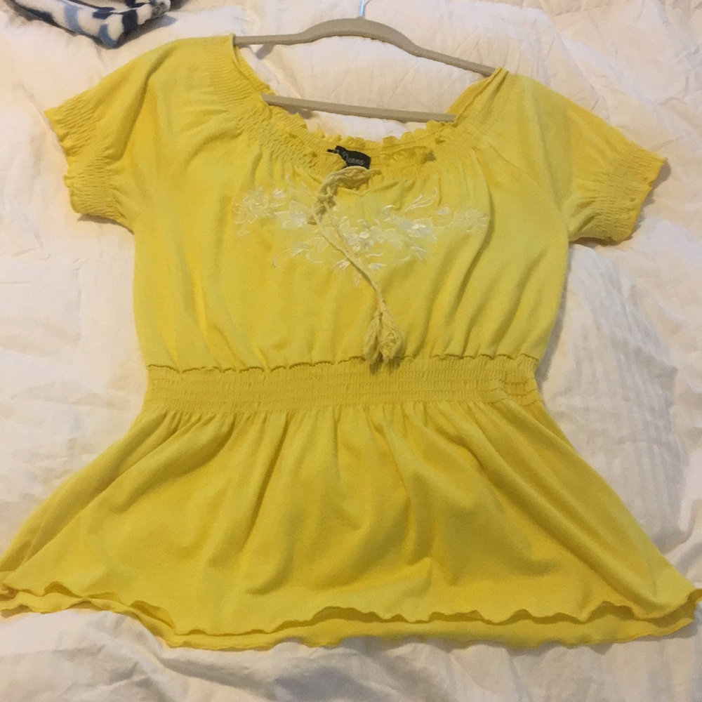 Short sleeve shirt